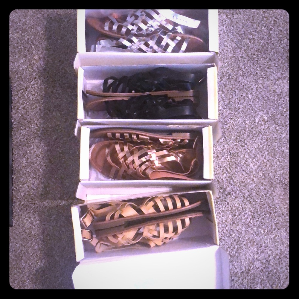Lot of 4 EUC FOREVER SANDALS SIZE 7